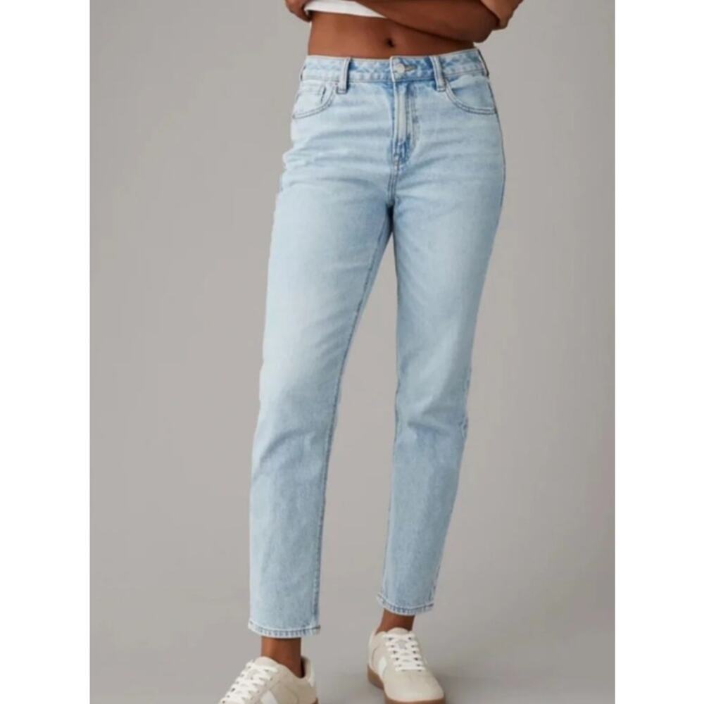 American Eagle Strigid Mom Jeans Women's Size 2 in Blue Breeze - Picture 12 of 12